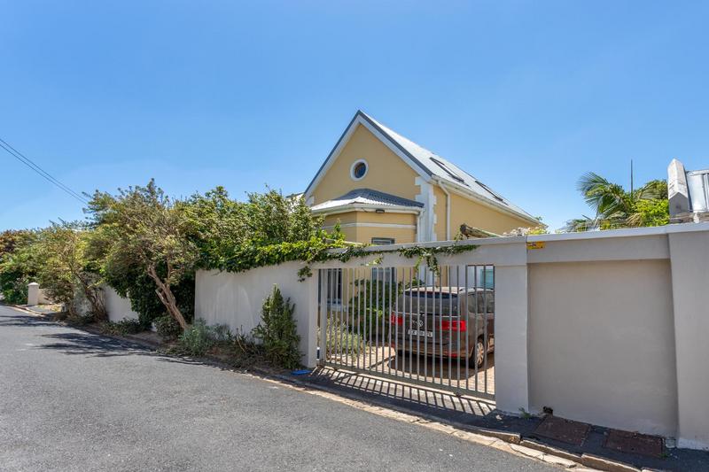 To Let 4 Bedroom Property for Rent in Observatory Western Cape
